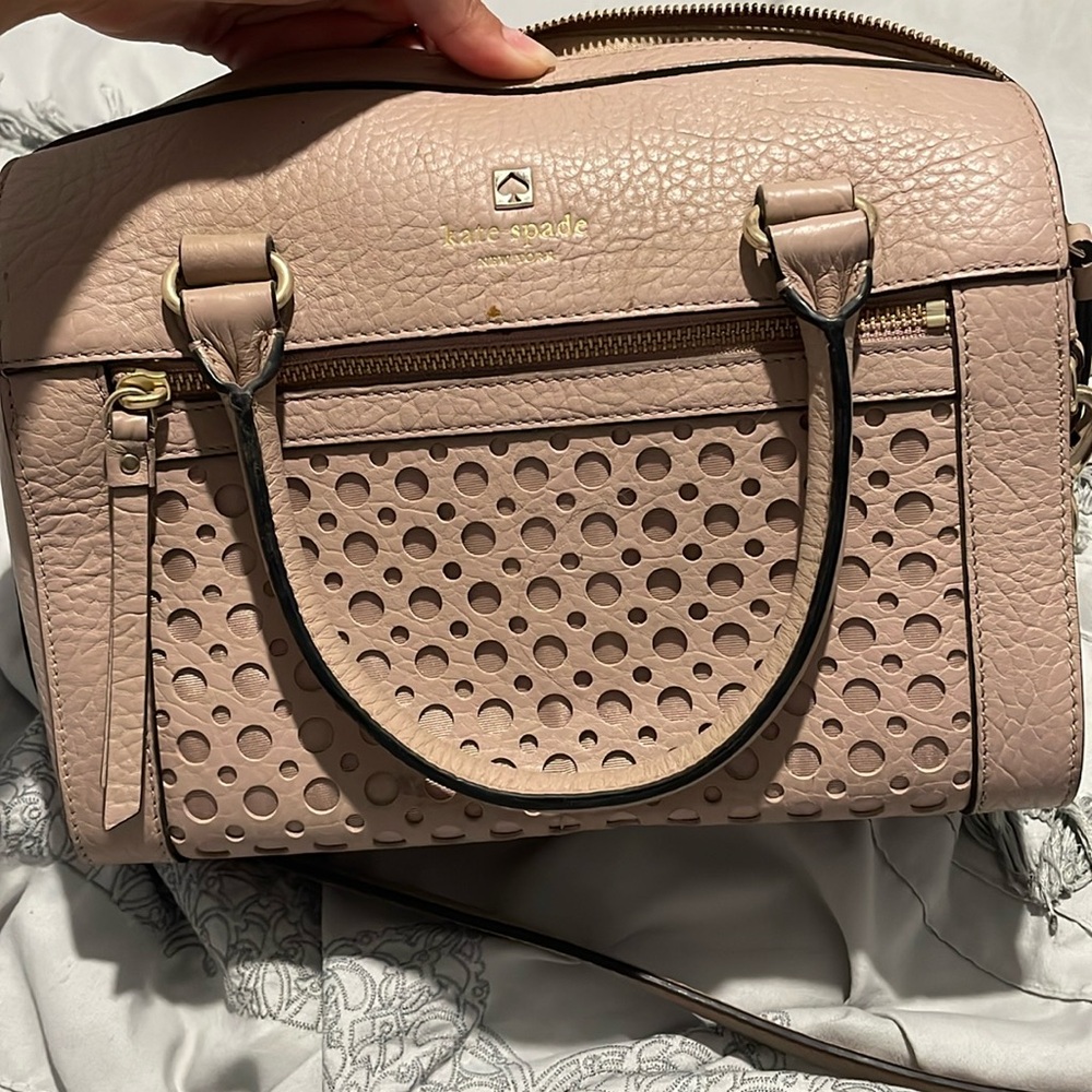 Kate spade purse with body strap